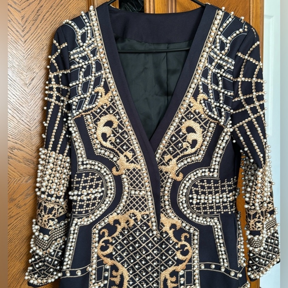 Elegant Black and Gold Mini Dress - Picture 7 of 15